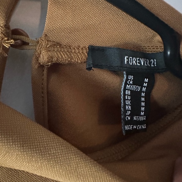 🤎Forever 21 Brown Puff Sleeve Ruffled Blouse🤎 - Picture 7 of 8